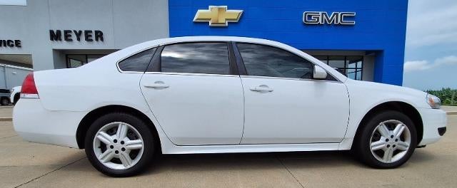 2015 Chevrolet Impala Police in Summit White — front three-quarter view